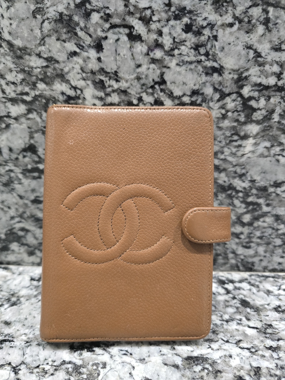 VINTAGE CHANEL Beige Caviar Leather CC Agenda Planner & Passport Cover